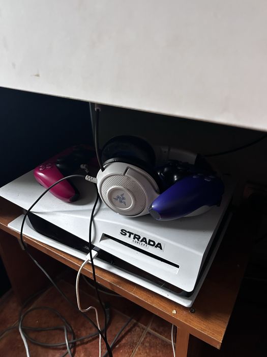 Ps5 2 джойстика 200+ игри