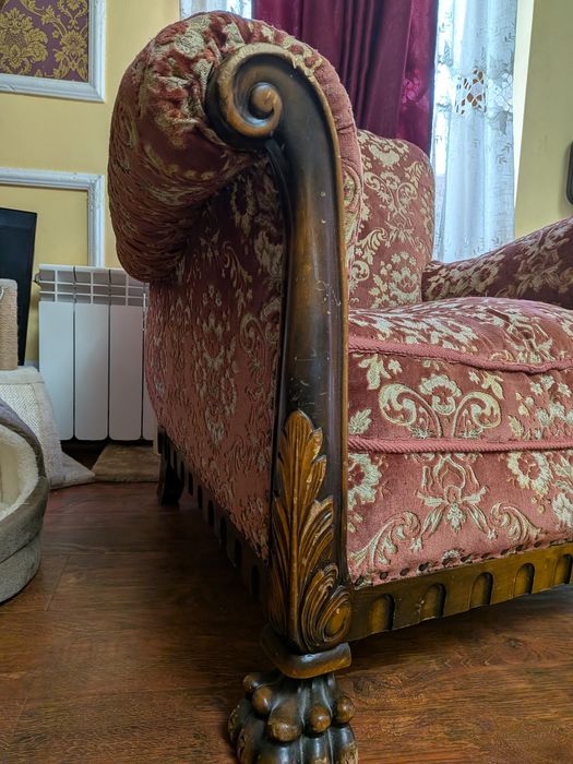 Gratuit: set canapea victoriana cu 2 fotolii