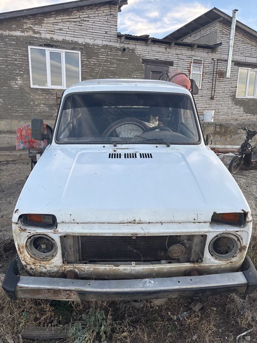 Машина нива под востоновлене завчасти