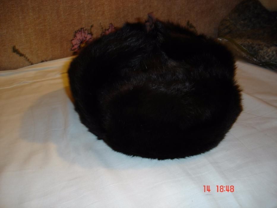 Caciula Astrahan barbateasca/Ruseaca din iepure neagra