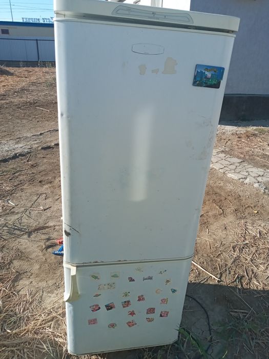 Холодильник сатылады
