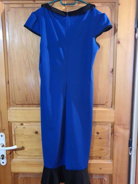 Елегантна, синя рокля