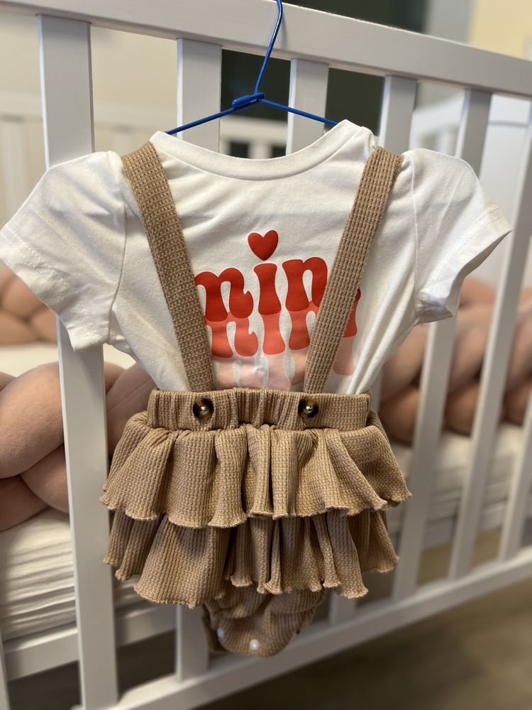 Дрехи за бебе момиче Benetton, Okaidi, Mayoral, H&M