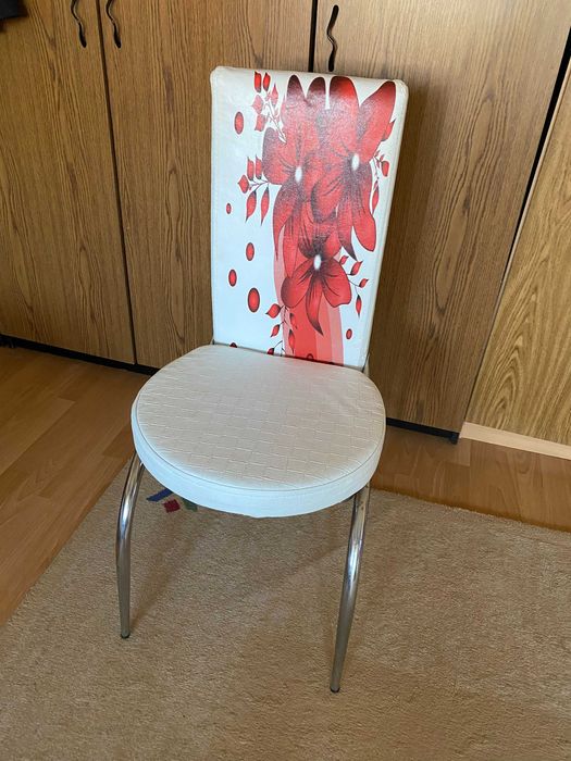 6 scaune de bucătărie 80 lei / bucata