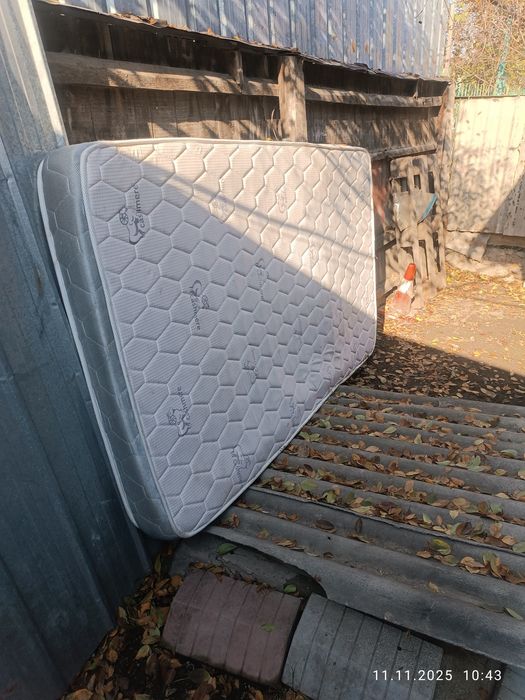 Матрас пружинный 200*120