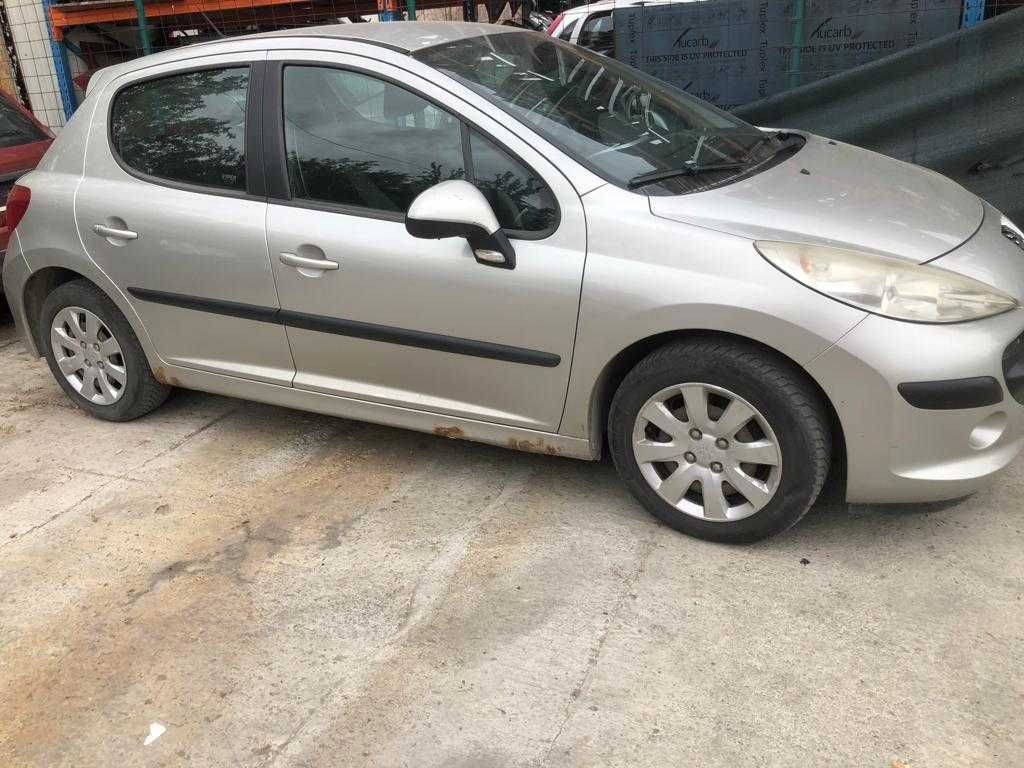 Dezmembram Peugeot 207 1.4 diesel/1.6 benzina Turbo