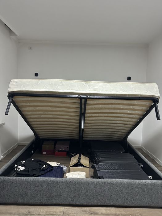 Продвм  кровать 2x2 в хорошем состоянии