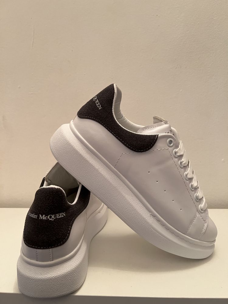 Adidasi Alexander Mcqueen