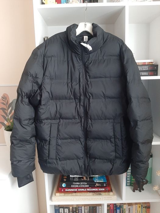 Ново черно мъжко яке размер М.