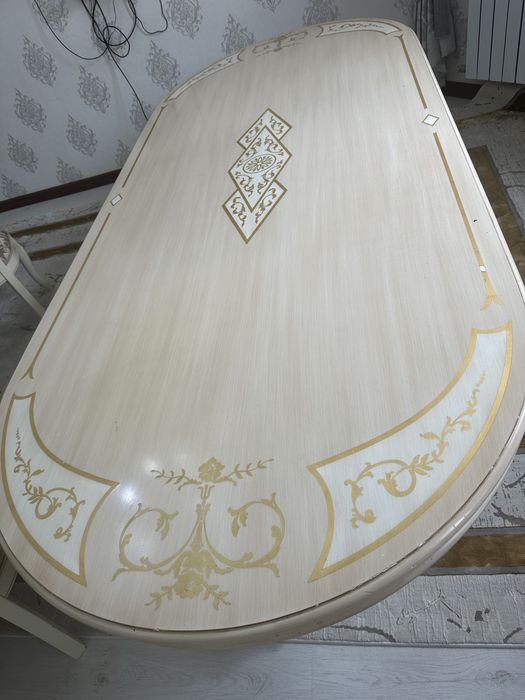 Продам 3 м стол добротный , качественный белый дуб