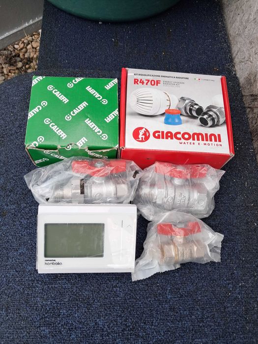 Robineti Giacomini + set robineti radiator + termostat Kontrolia