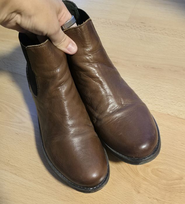 Ghete maro din piele 39