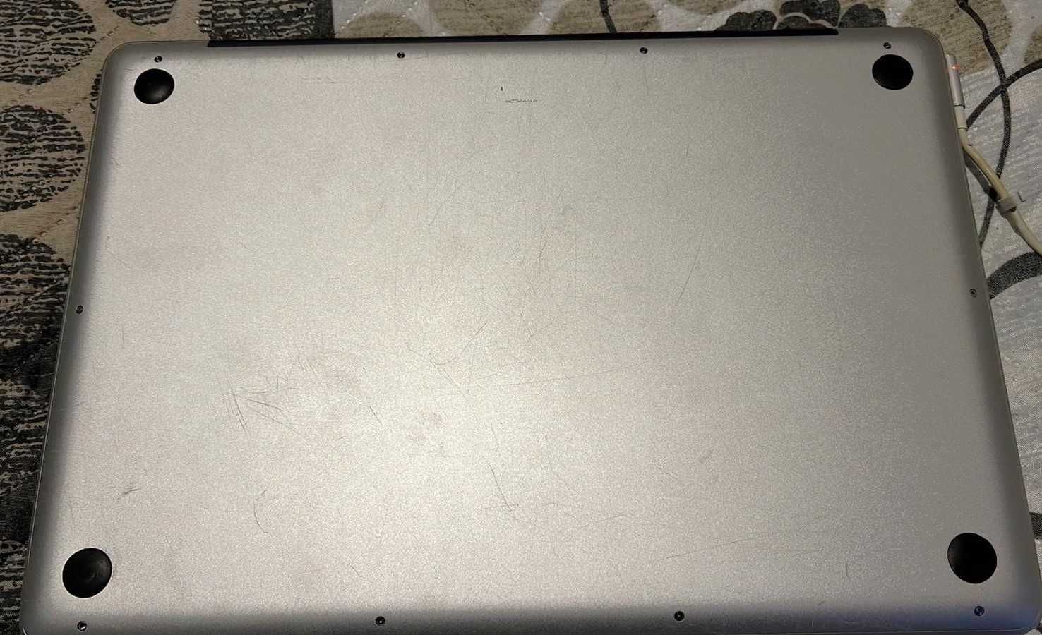 MacBook Pro [256 SSD, 15-inch, Early 2011]