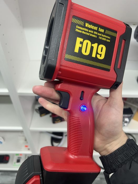 Suflantă industrială F019, 18V Li-Ion – puternică, portabilă, nouă