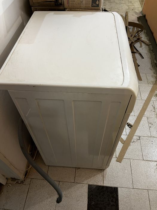 Работеща пералня hotpoint ariston 6kg