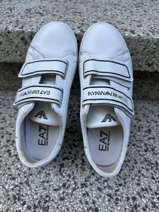 Оригинални обувки Emporio Armani!