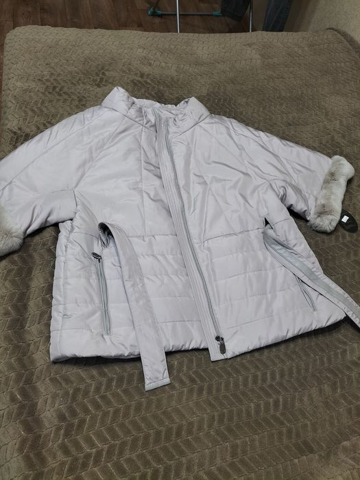 Продам куртку осень -веснар 54-56,может и 58