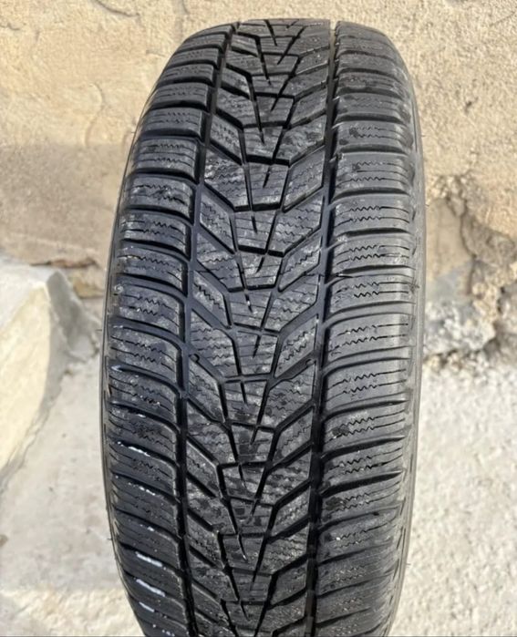 Шины зимние в отличном состоянии