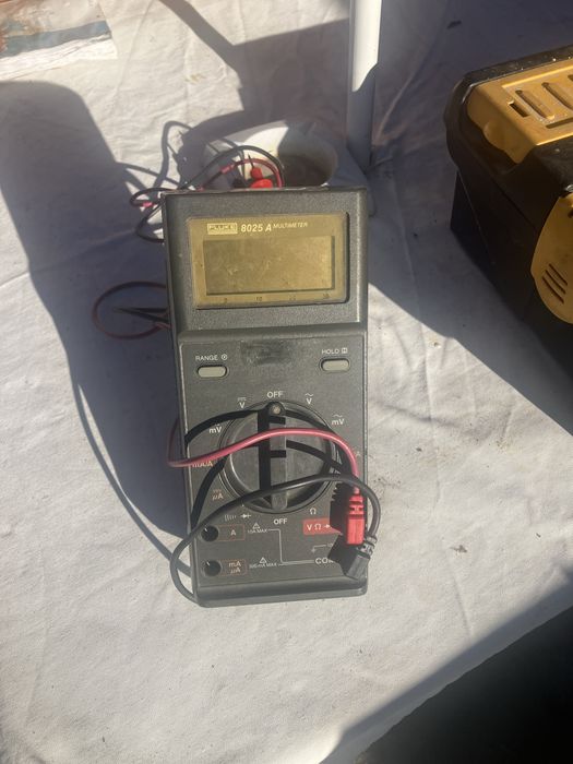 Aparat de masura fluke 8025