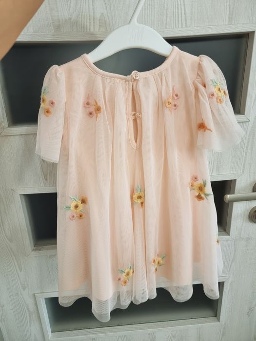 Rochita bebe primark roz piersica cu floricele, 74cm , 6-9luni