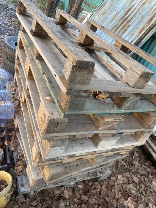 Продам поддоны продам в хорошем состоянии, самовывоз, в кол-ве 9 шт
