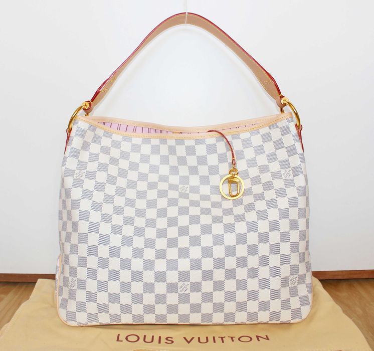 Дамската чанта Louis Vuitton Delightful