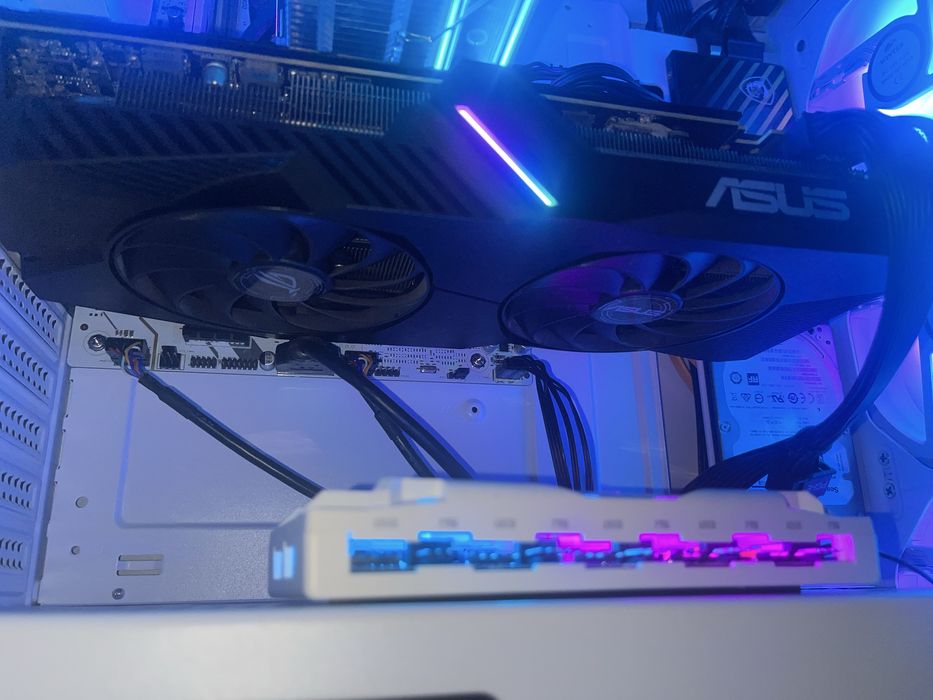 Видеокарта rx5600xt