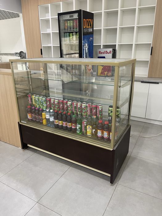 Витринный холодильник, Россия. Рабочий.