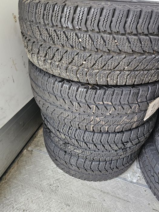Cauciucuri de iarna 235/65/r16C