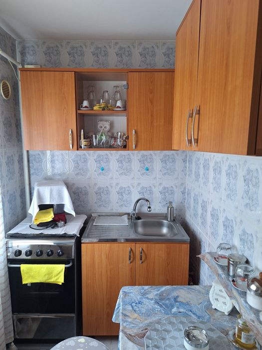 Vand Garsonierã în Bumbesti Jiu 26.000€