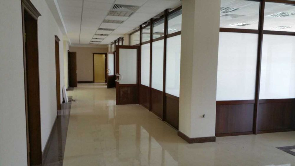 Аренда офис 316 кв. 7 кабинетов 9 у.е за кв.м ул.Беруний Чорсу