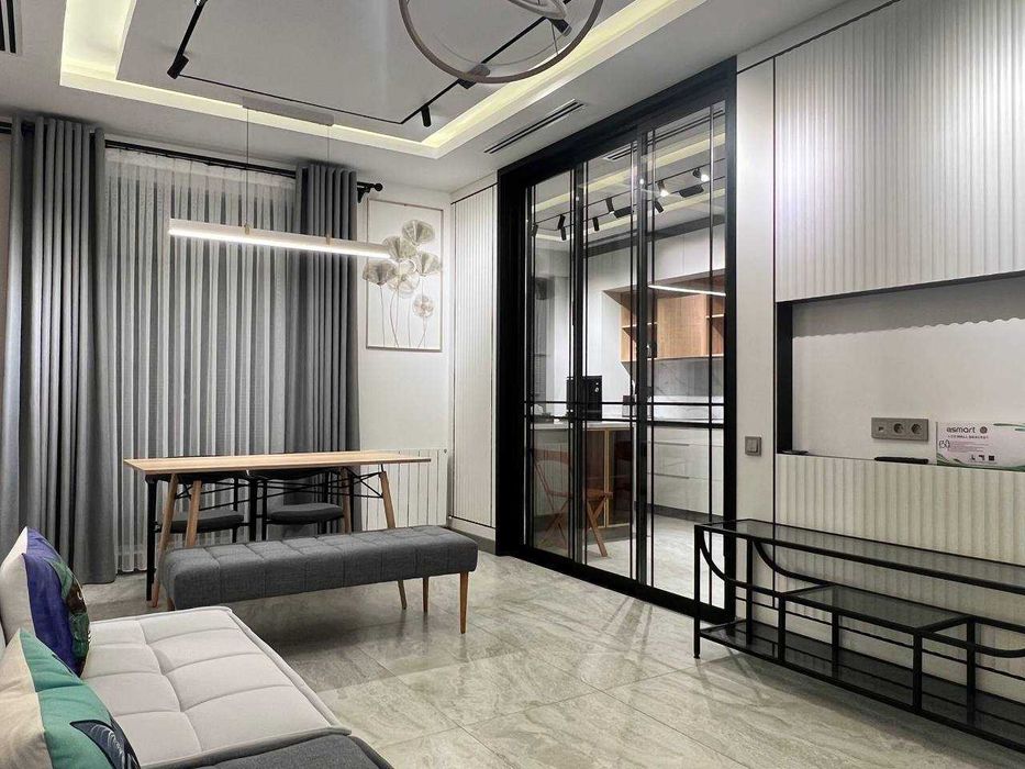 Сдаётся 2х ком-я квартира в Акай сити "Akay Sity"с утеплённой террасой