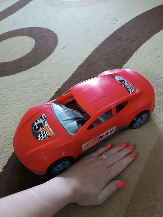 Машина детская в отличном состоянии