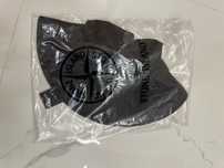 Шапка стил ,,идиотка” Stone Island