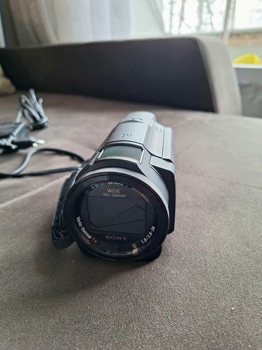 Видеокамера SONY FDR-AX33 4K Handycam