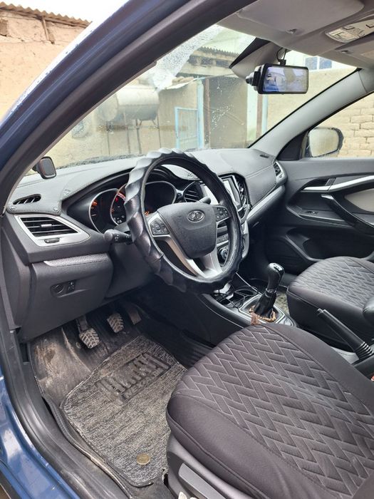 Lada vesta cross 1.8