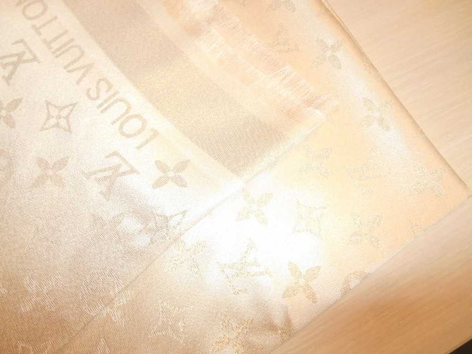 Eșarfă pentru femei Louis Vuitton 054
