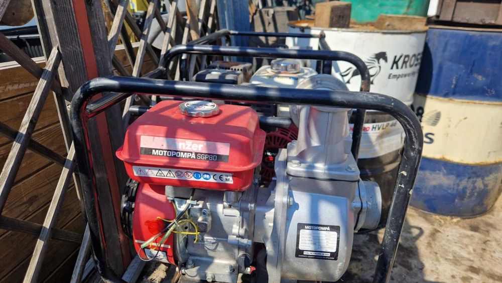 Motopompa Panzer aproape noua