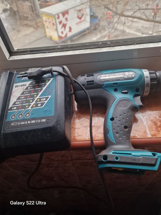 Autofiletanta si incarcator Makita fara acumulator perfect functionale