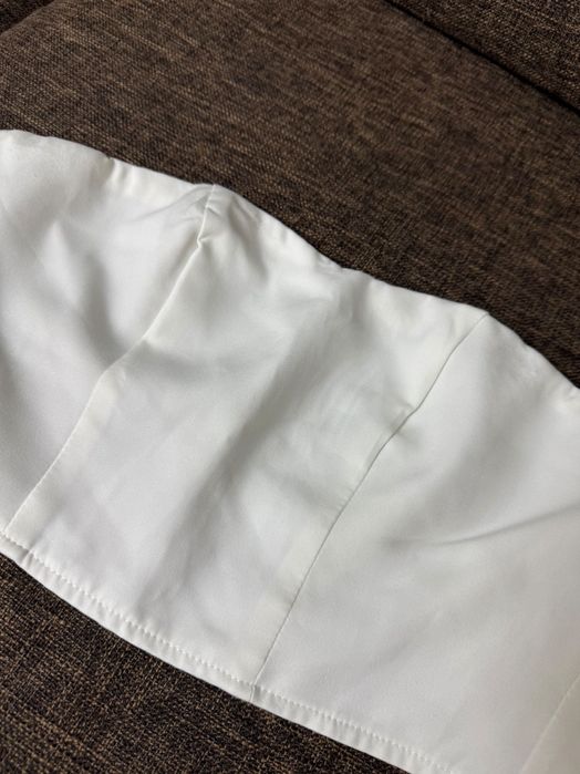 Top alb corset cu funde