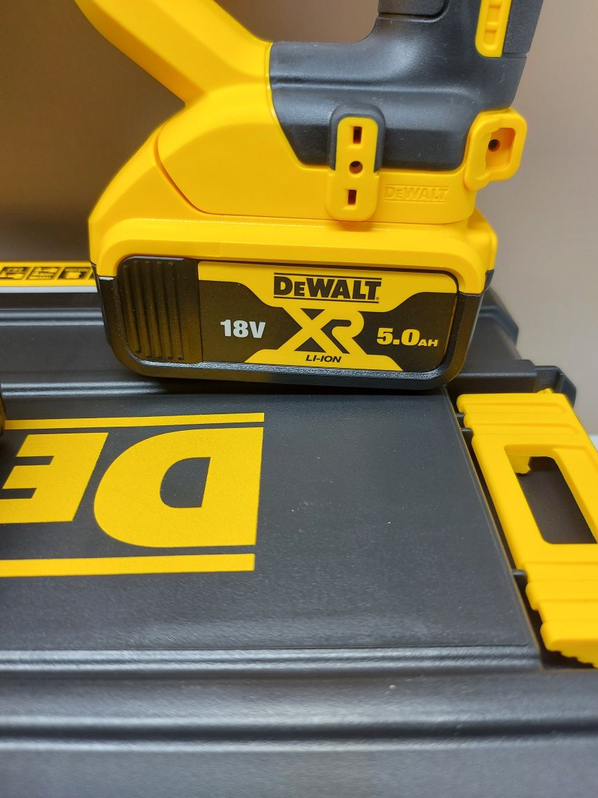 Нов безчетков перфоратор Dewalt DCH133P1