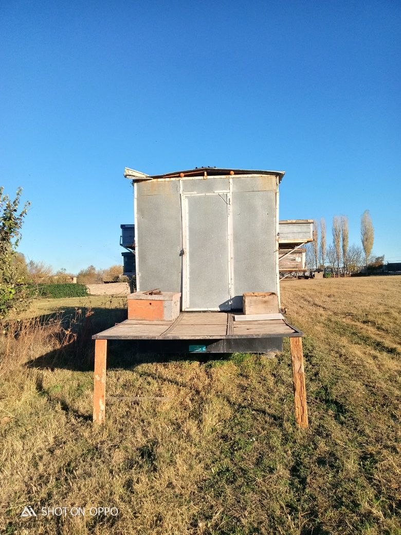 Продается прицеп (разлетайка)  в городе Сарыагаш.
В хорошем сост