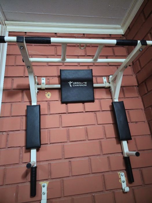 Продам турник 8000