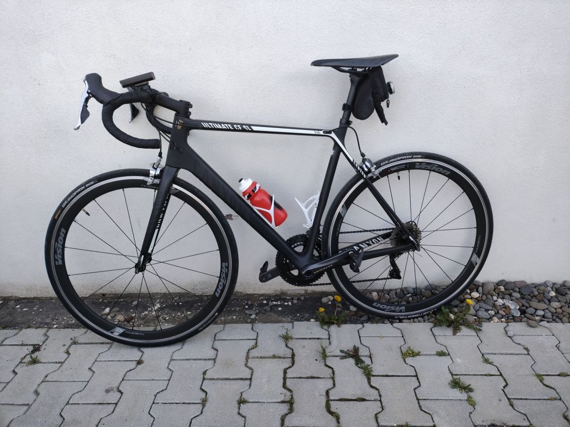 Canyon Ultimate CF SL cursiera carbon