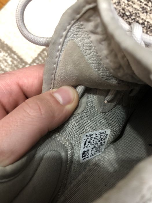 Adidas Yeezy marimea 41