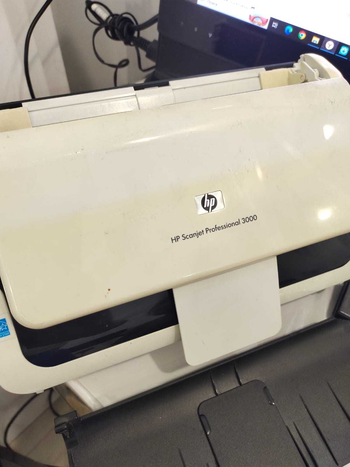 Продается поддержанный сканер HP ScanJet 3000 s4 в отличном состоянии