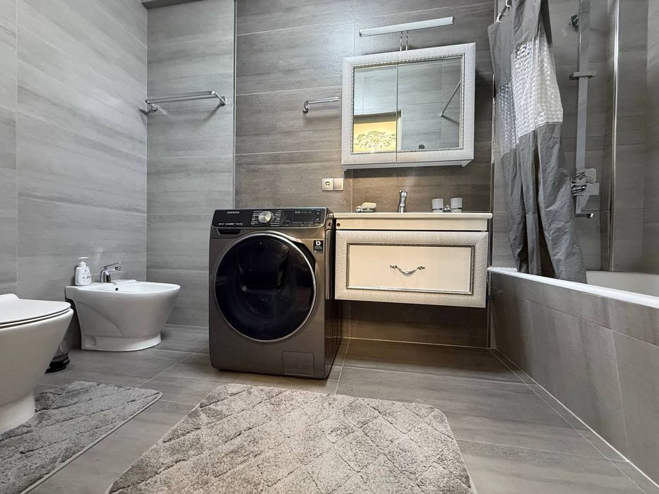 Квартира 4 комнаты в новостройке, 140м² Яккасарайский р-н, кафе Фрегат