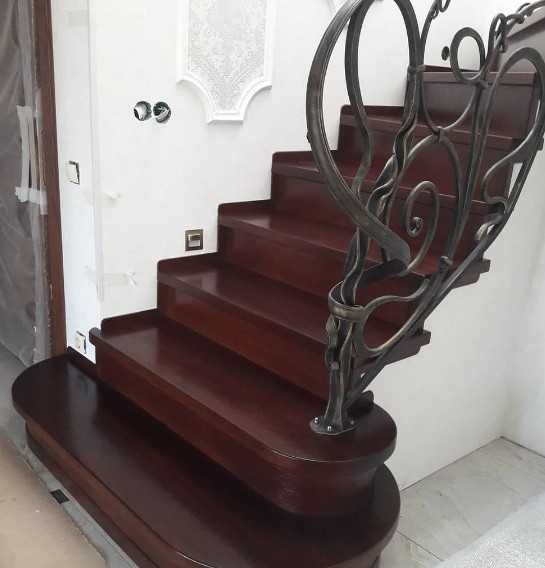 Изготовление и реставрация лестниц в Астане из разных пород дерева