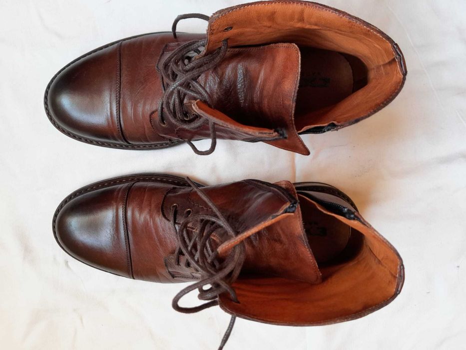 Ghete elegante, italiene, de piele, marimea 42, purtate 4 zile.