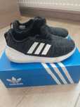Обувки    Adidas